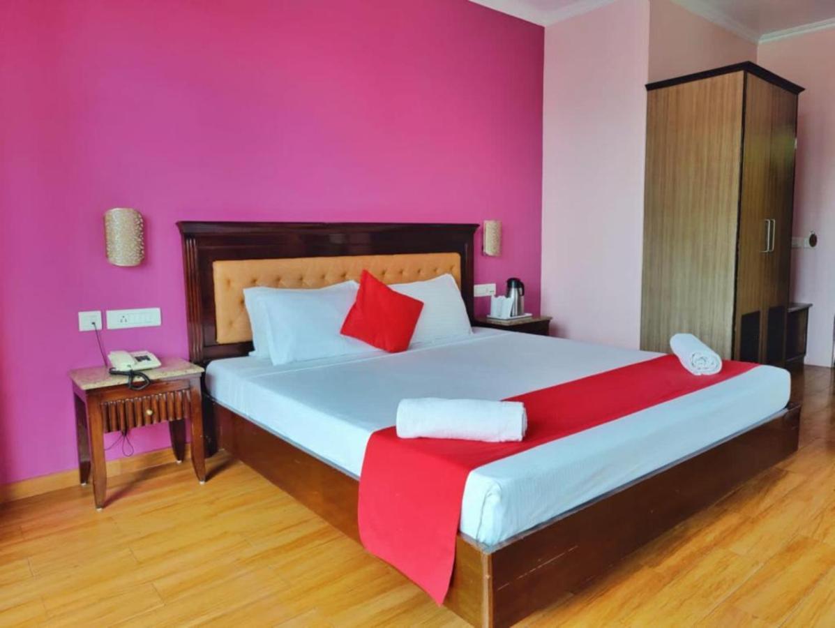Hotel Marc Шімла Екстер'єр фото