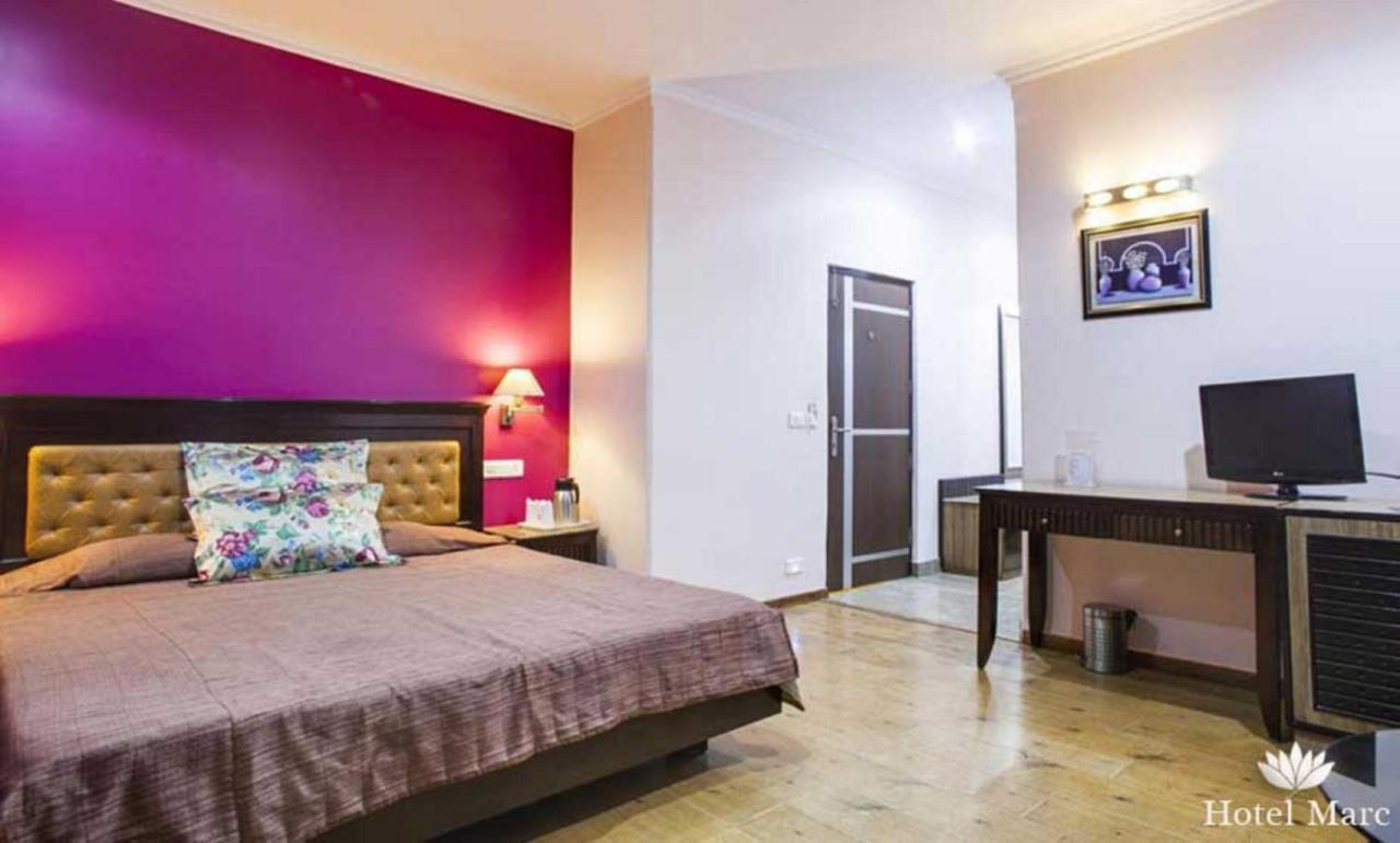 Hotel Marc Шімла Екстер'єр фото
