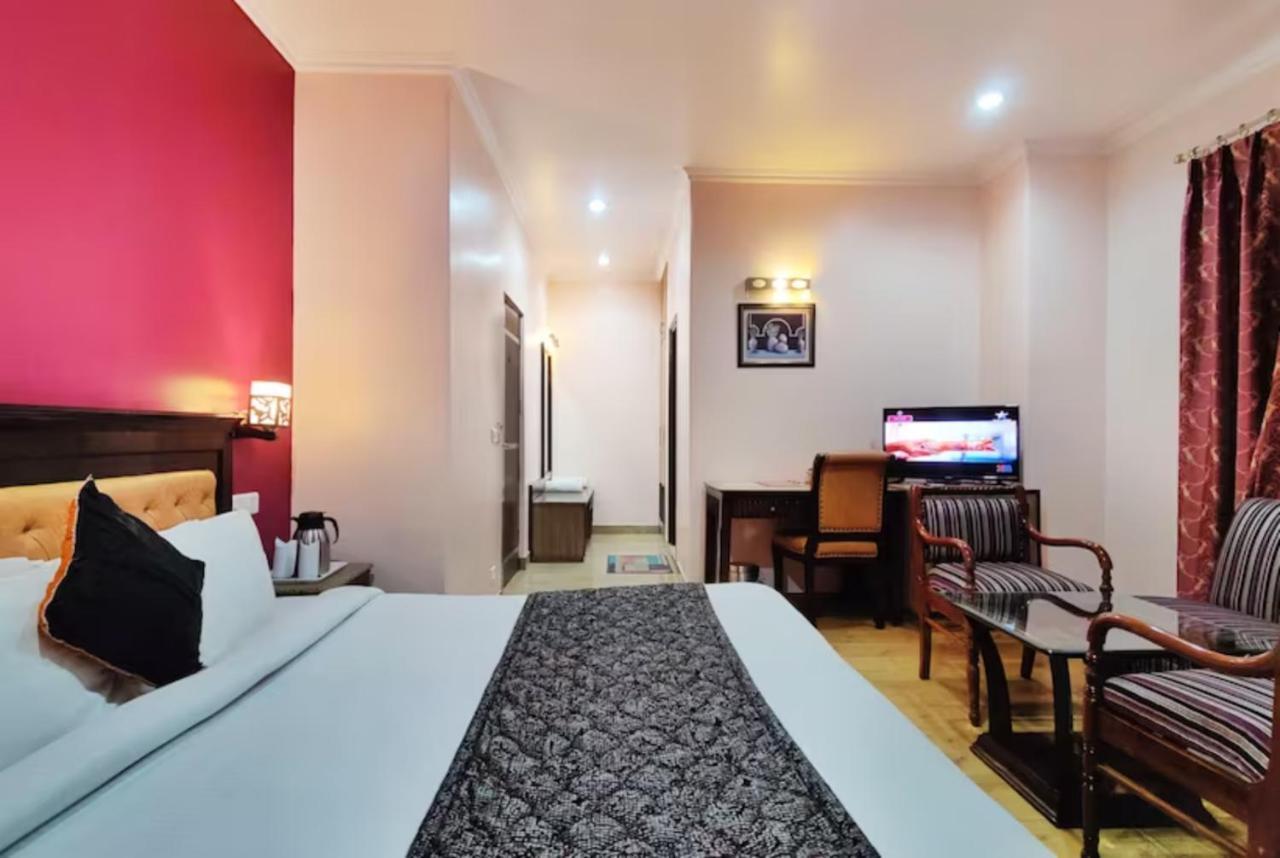 Hotel Marc Шімла Екстер'єр фото