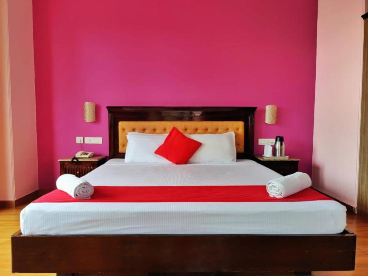 Hotel Marc Шімла Екстер'єр фото