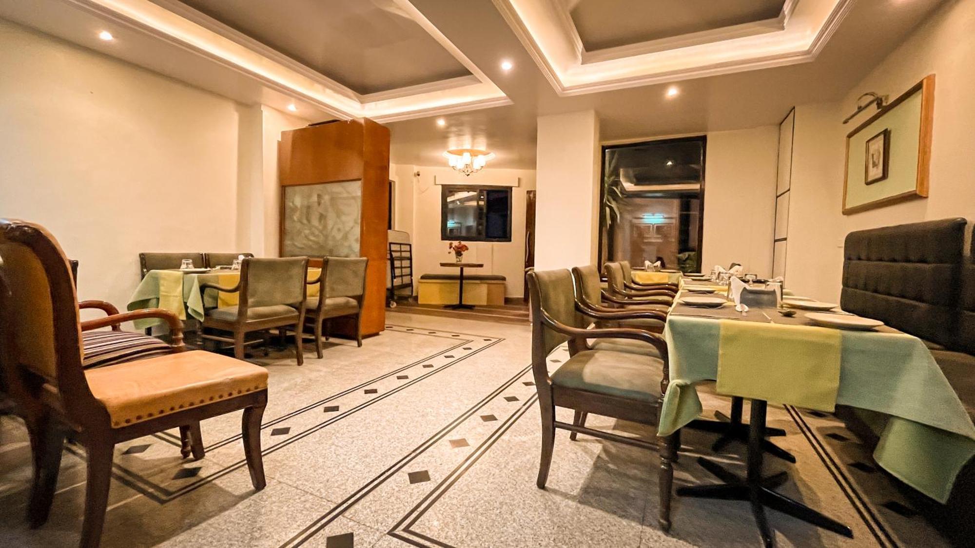 Hotel Marc Шімла Екстер'єр фото